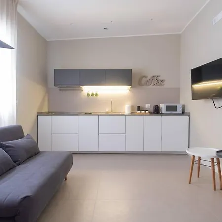 Rent Casa Almika De Miccolis * בארי