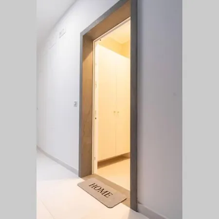 Rent Casa Almika De Miccolis דירה בארי